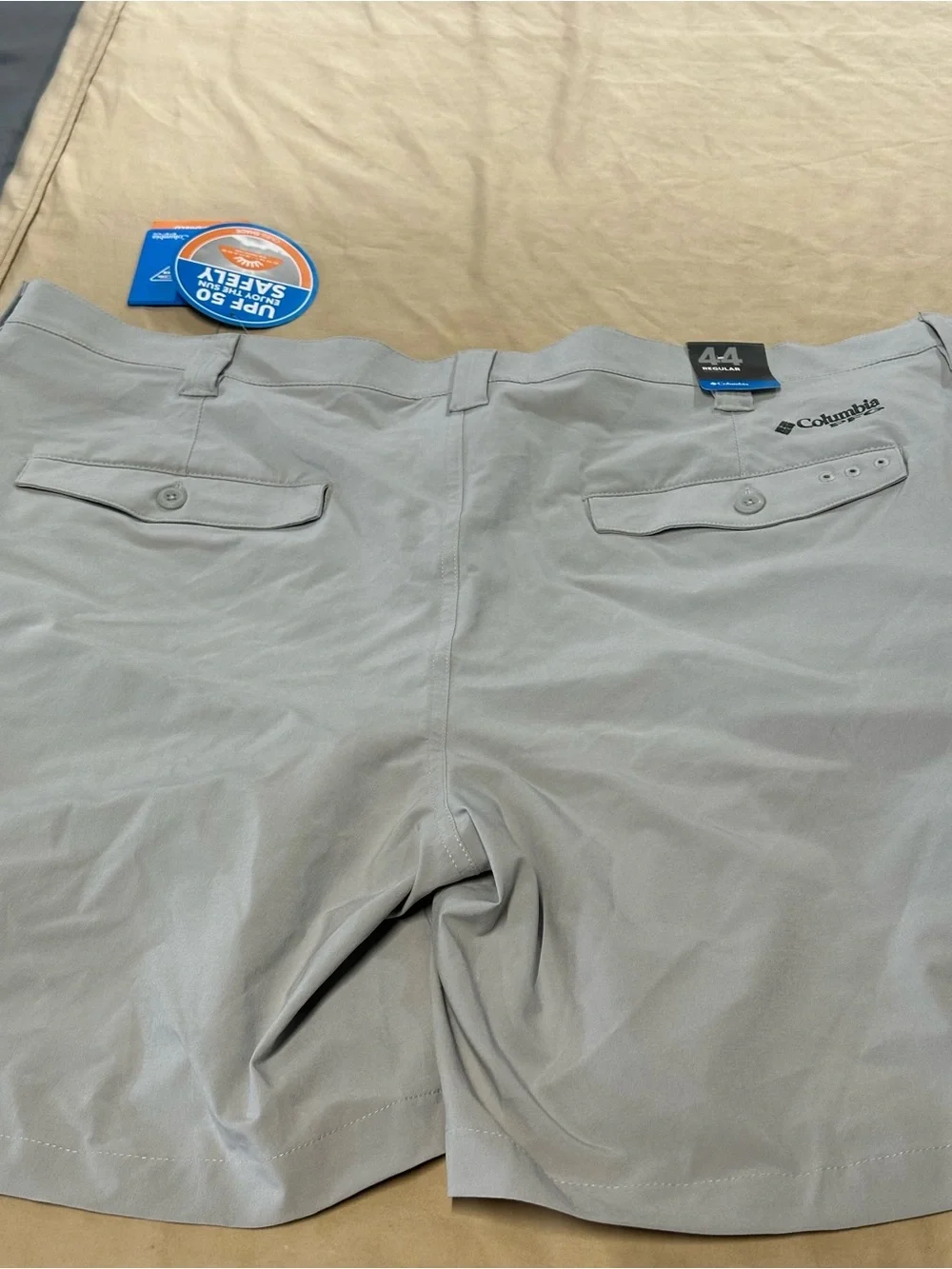Columbia Men’s Flat Front Shorts - Light Gray